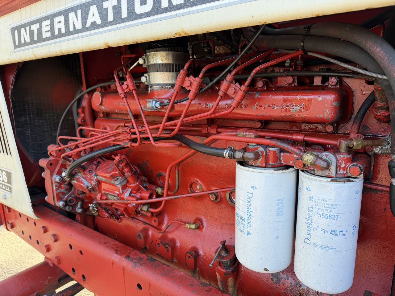 International IHC Farmall 966