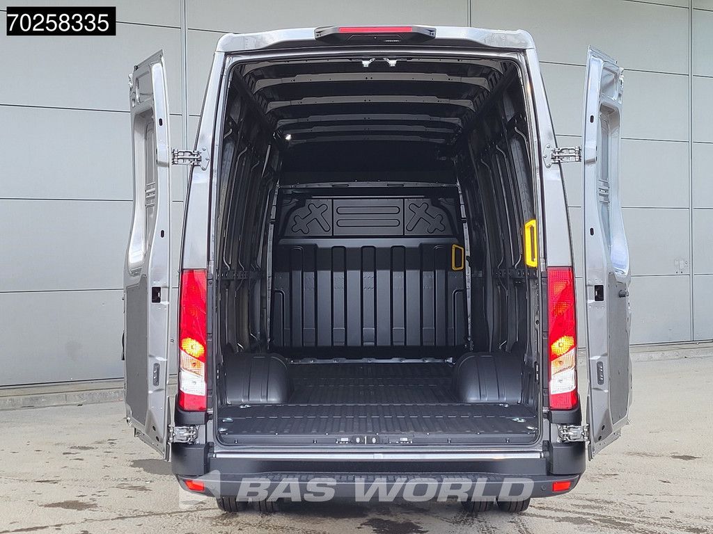 Iveco Daily 35C21 BPM VRIJ! 3.0L Automaat 210PK L3H2 2025-Model Dubbellucht 3,5t Trekvermogen ACC LED CarPlay Camera Parkeersensoren Velgen 16m3 Euro6 L4H2 16m3 Klima