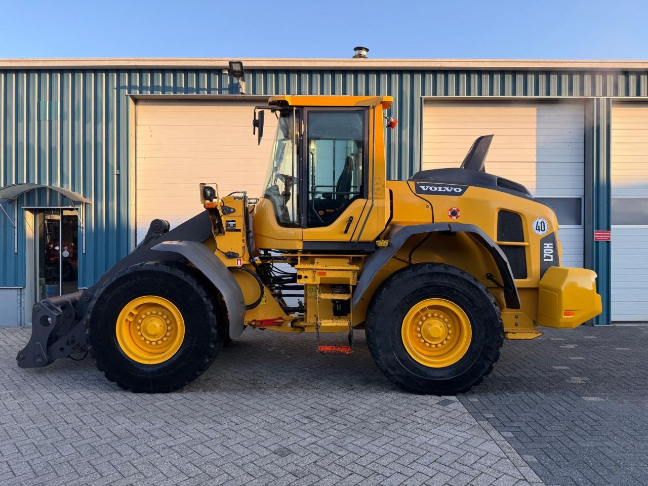 VOLVO L70H (BJR 2020 ) 9400 UUR