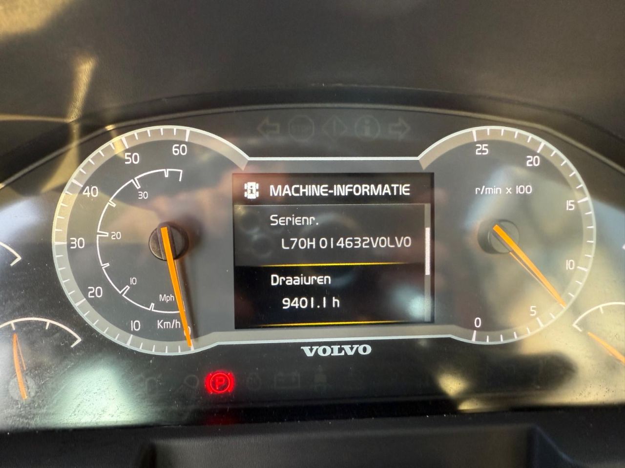 VOLVO L70H (BJR 2020 ) 9400 UUR