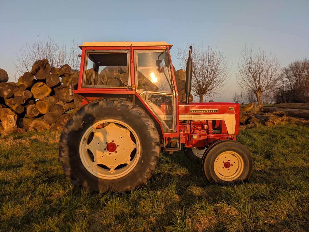 International IHC 353