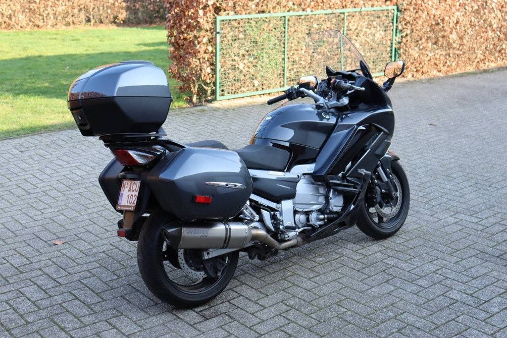 Motor Yamaha RP23 Benzin 107 PS 2015 (Marge)