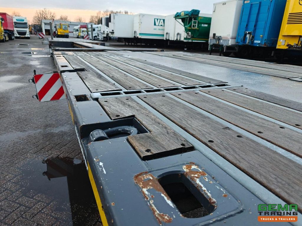 Kässbohrer LB3E 3-Axle BPW - MEGA - Extendable 7.2M - Lift + Steering Axle - Winch 9T - Twistlocks - Stanchions - Driving Plates - 11/2026 MOT