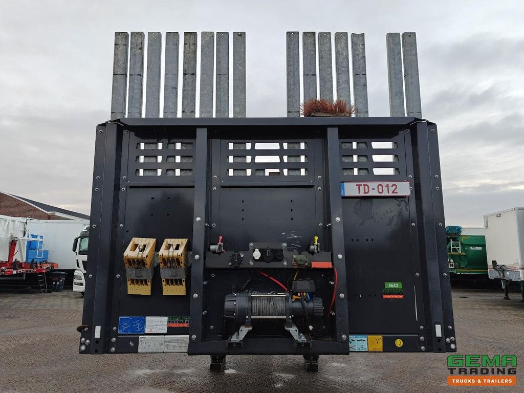 Kässbohrer LB3E 3-Axle BPW - MEGA - Extendable 7.2M - Lift + Steering Axle - Winch 9T - Twistlocks - Stanchions - Driving Plates - 11/2026 MOT