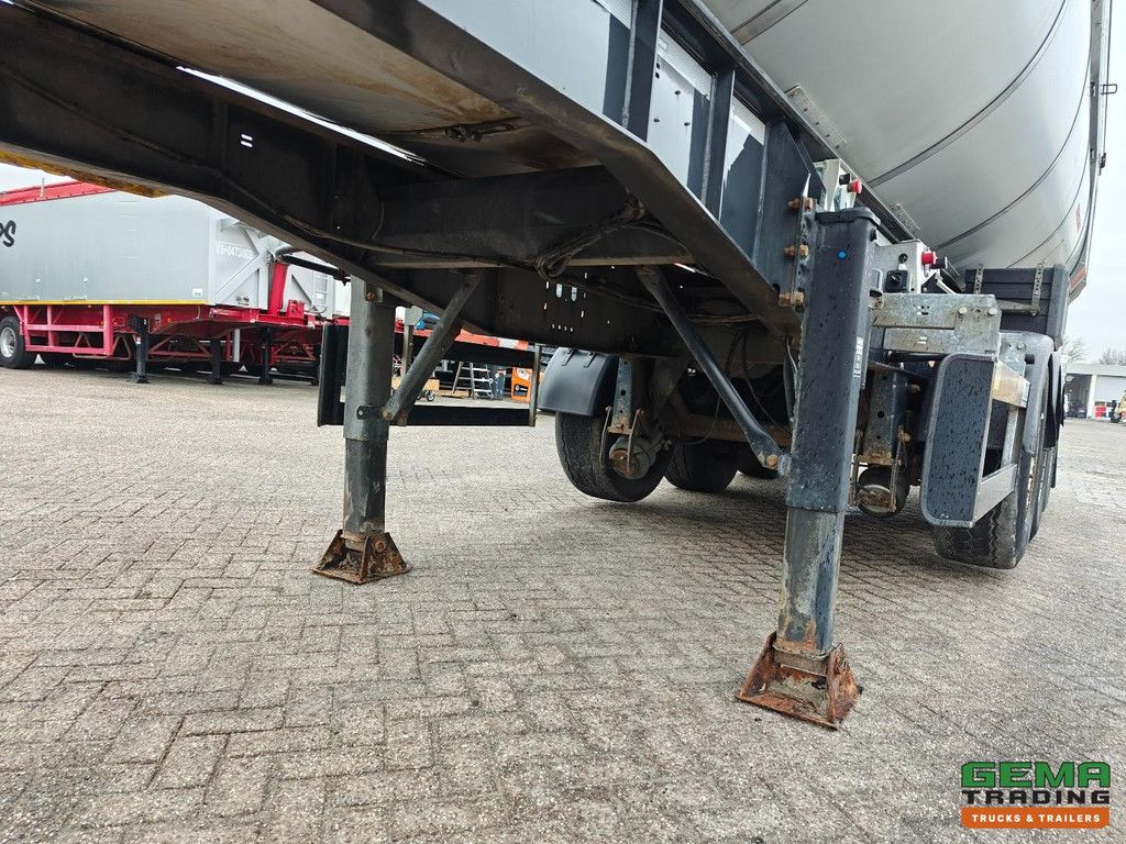 Schwarzmuller K-Serie 3-Axle BPW - Insulated Tipper 30m³ - Aluminum/Steel - Lift Axle - Disc Brakes