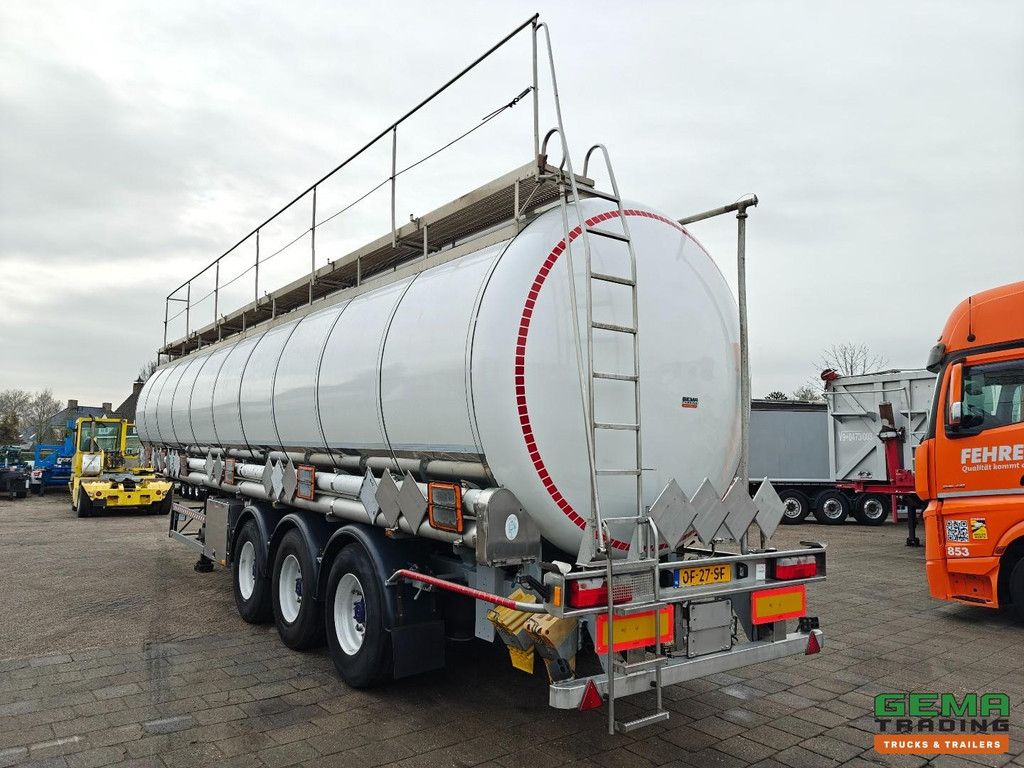 Gofa TSA56 6Z 3-Axle SAF - Lift/Steer Axle - ADR - Tank 56350L - 6 Compartments - Alcoa - 06/2026 MOT