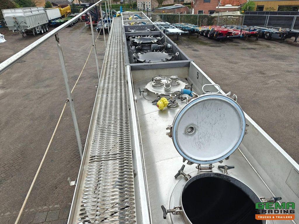 Gofa TSA56 6Z 3-Axle SAF - Lift/Steer Axle - ADR - Tank 56350L - 6 Compartments - Alcoa - 06/2026 MOT