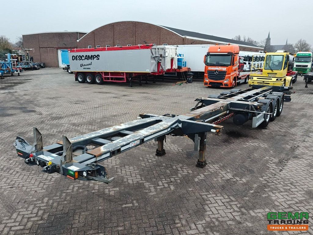 D-Tec FT-LS-S 3-axle SAF - Multi - Disc brakes - Lift axle - 3x extendable - All connections