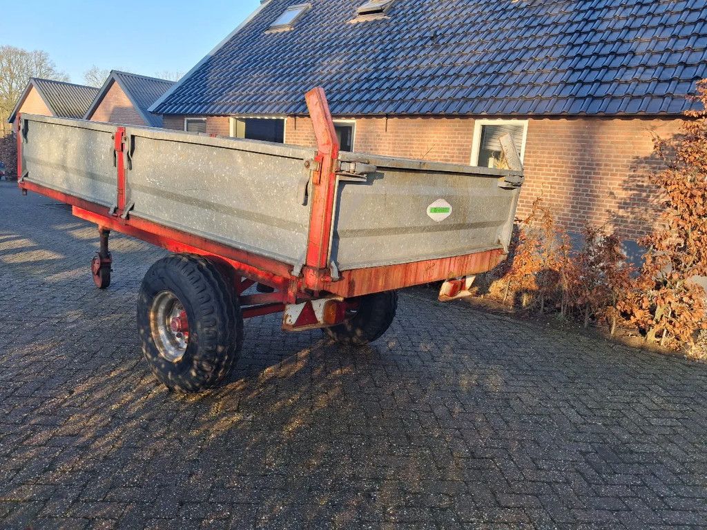 Agromet 3 zijdige Kipper/bakkenwagen