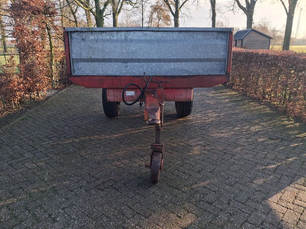Agromet 3 zijdige Kipper/bakkenwagen