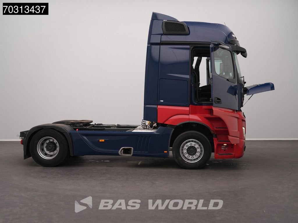 Mercedes Actros 1846 4X2 Bigspace Retarder Mirrorcam Navi
