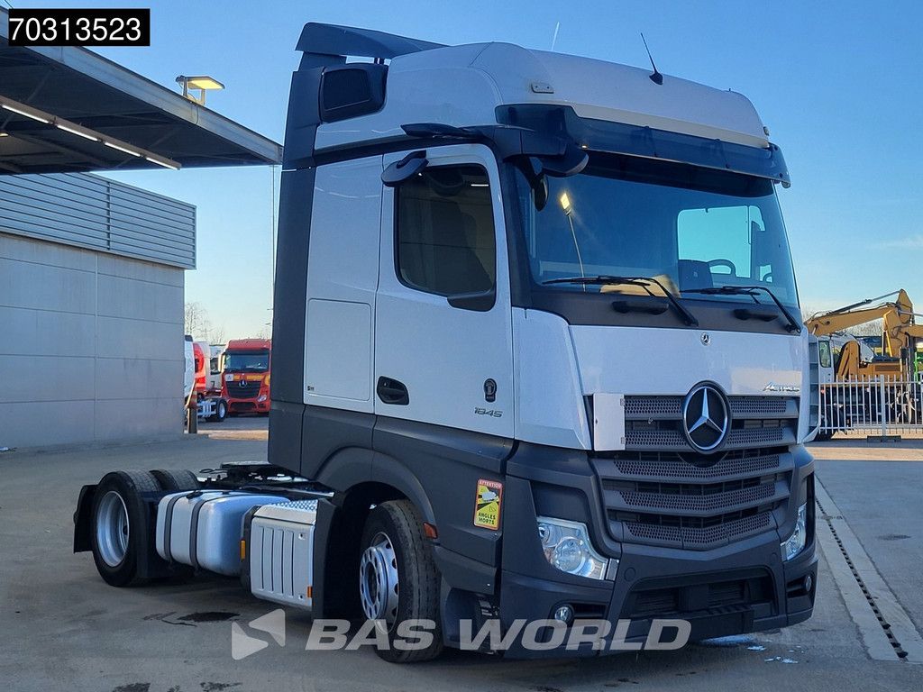 Mercedes Actros 1845 4X2 Bigspace Lowdeck Mirrorcam 2x Tank