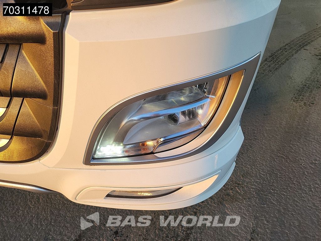 DAF XF 530 4X2 SSC Retarder Parkingcooler ACC 2x Tank