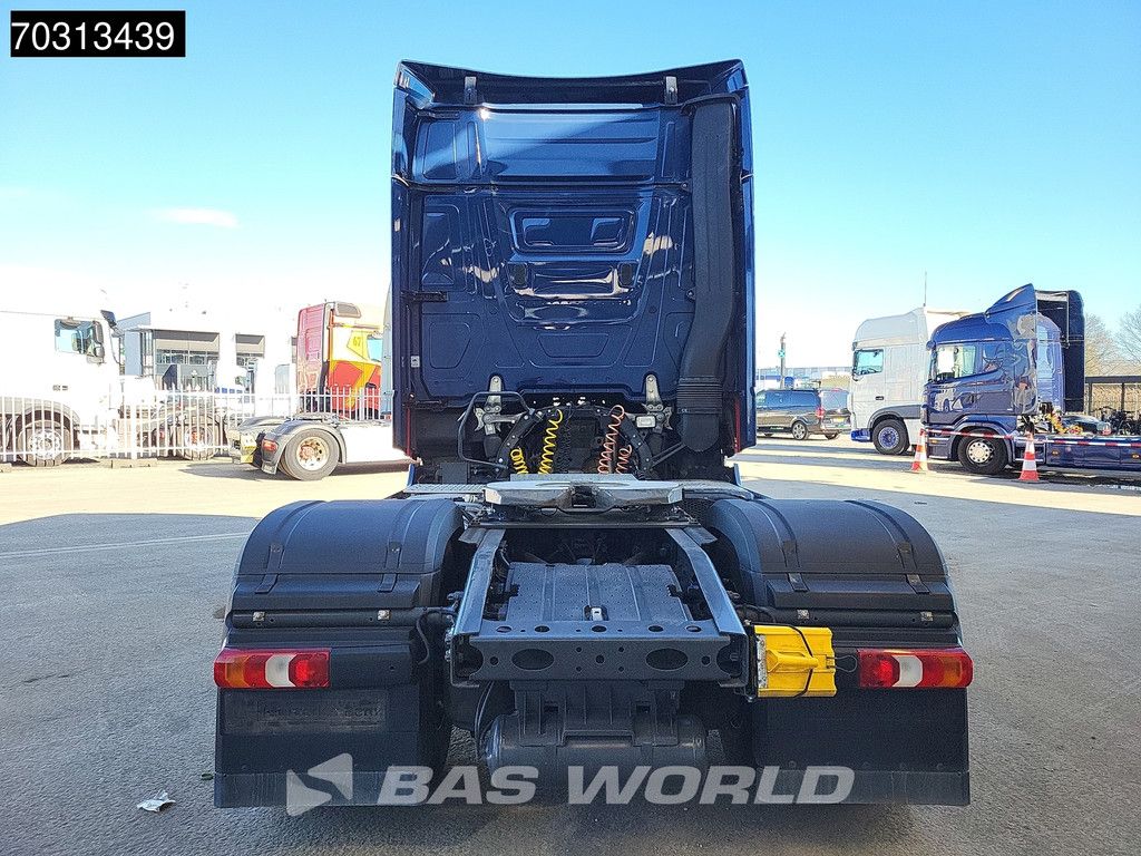 Mercedes Actros 1846 4X2 Bigspace Retarder Mirrorcam Navi