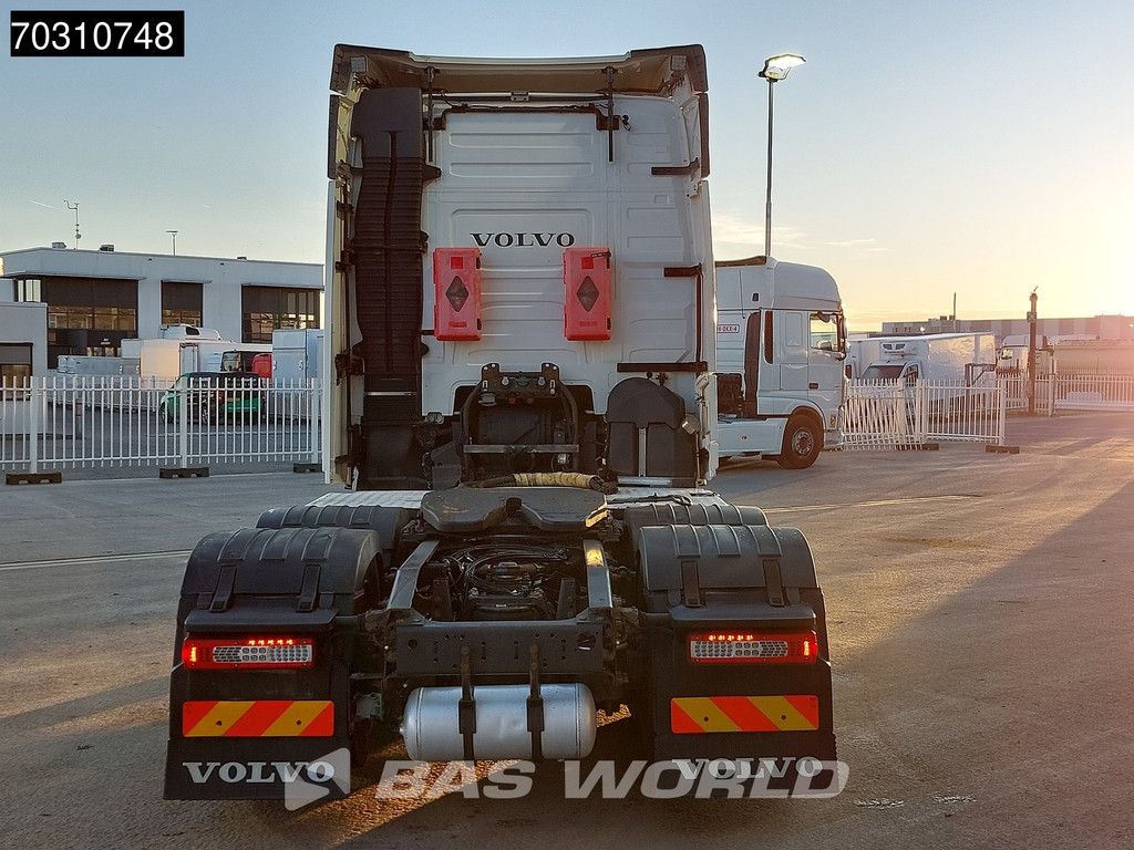 Volvo FH16 650 6X4 ADR Xenon Hydraulic