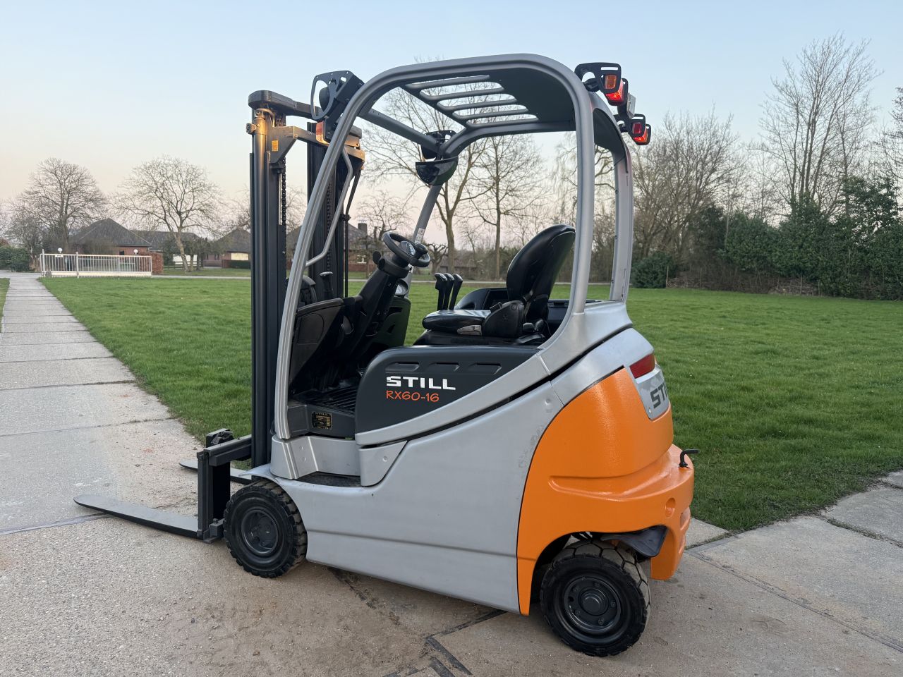 Still 1600KG elektrisch 3-delig Freelift Sideshift 4400 uur