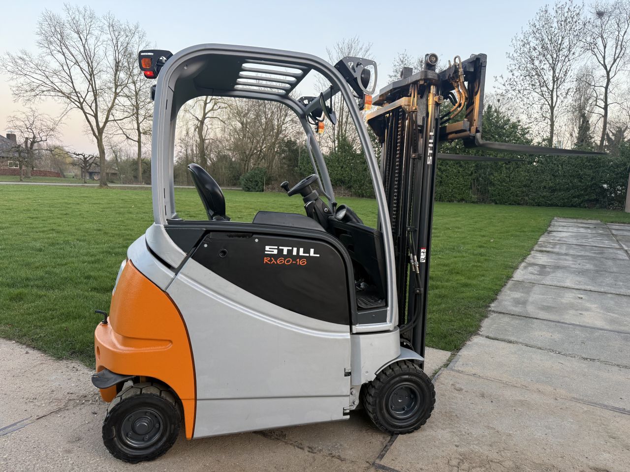 Still 1600KG elektrisch 3-delig Freelift Sideshift 4400 uur