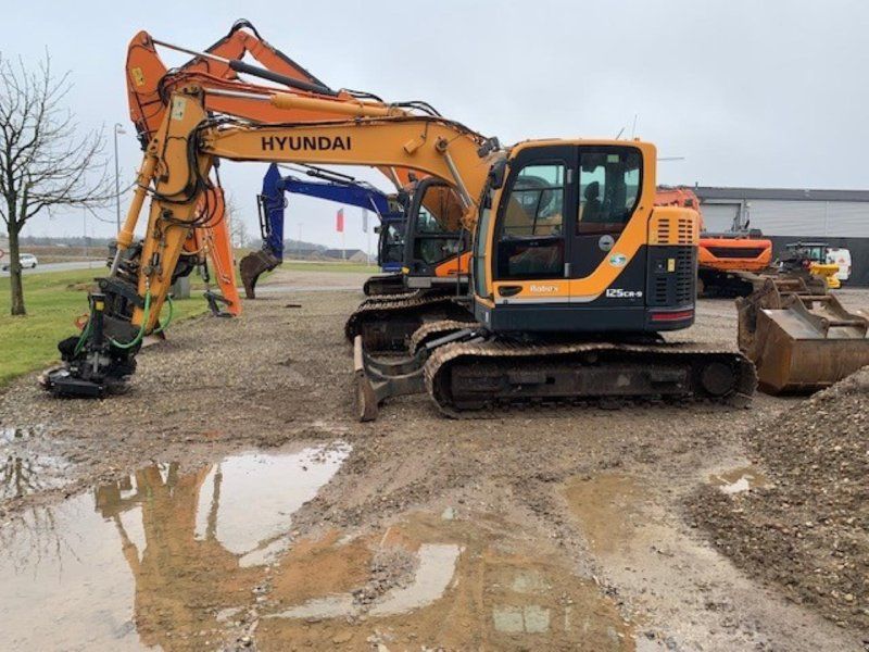 Hyundai ROB 125LCR-9A