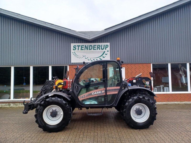 Case IH 7.42 FARMALIFT