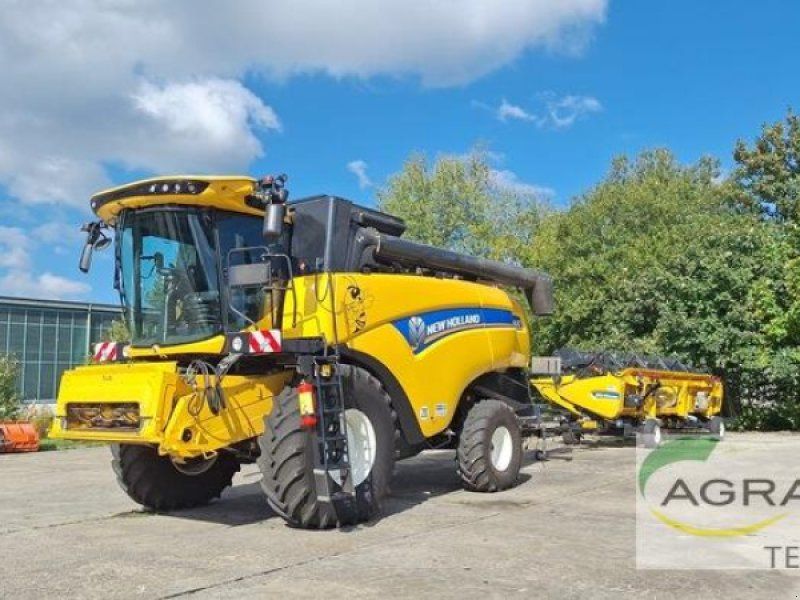 New Holland CX 6.90