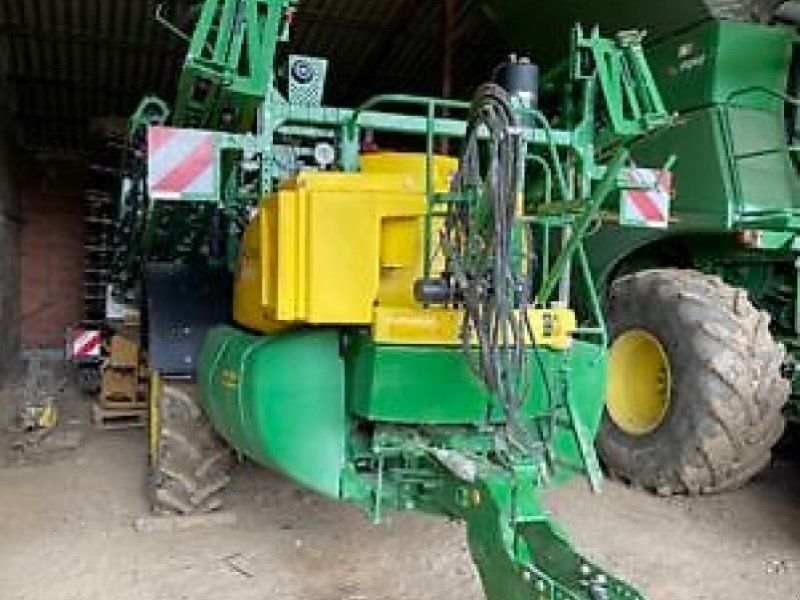 John Deere R732i powerspray