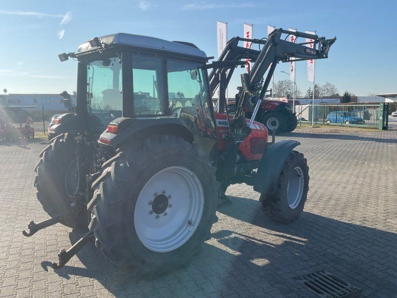 Massey Ferguson 4435