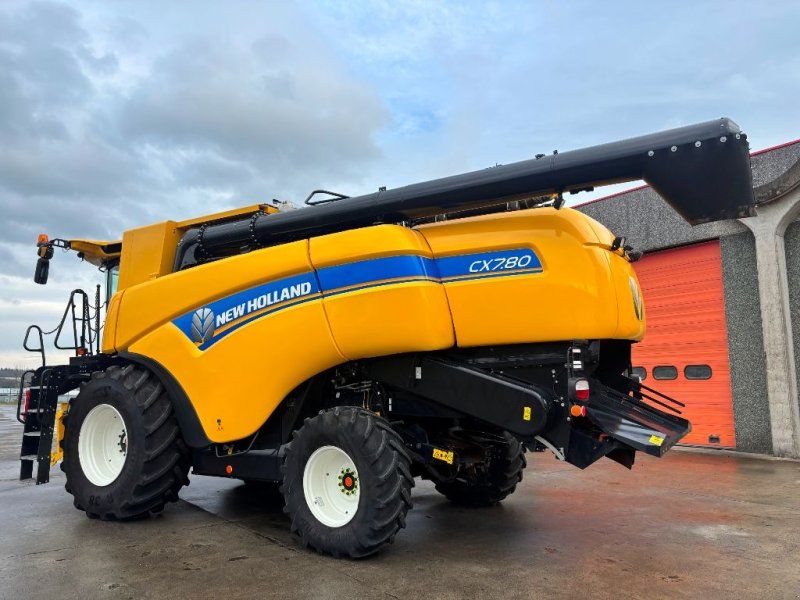New Holland CX 7.80
