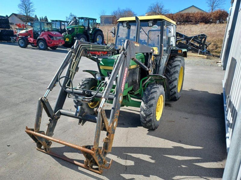 John Deere 1750 mit Forstaufbau