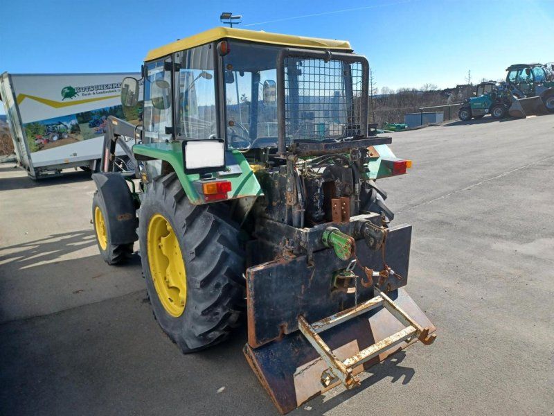 John Deere 1750 mit Forstaufbau