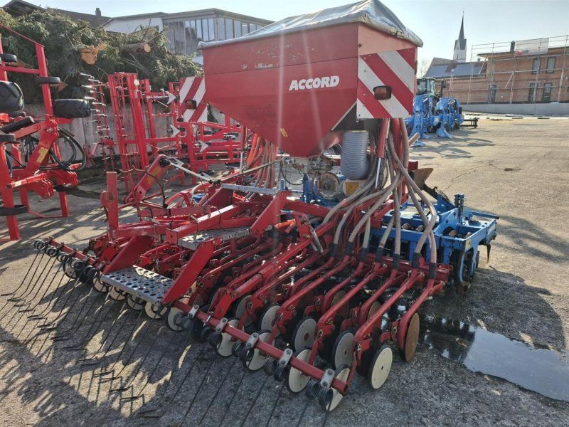 Lemken ZIRKON 7/300 + ACCORD DA