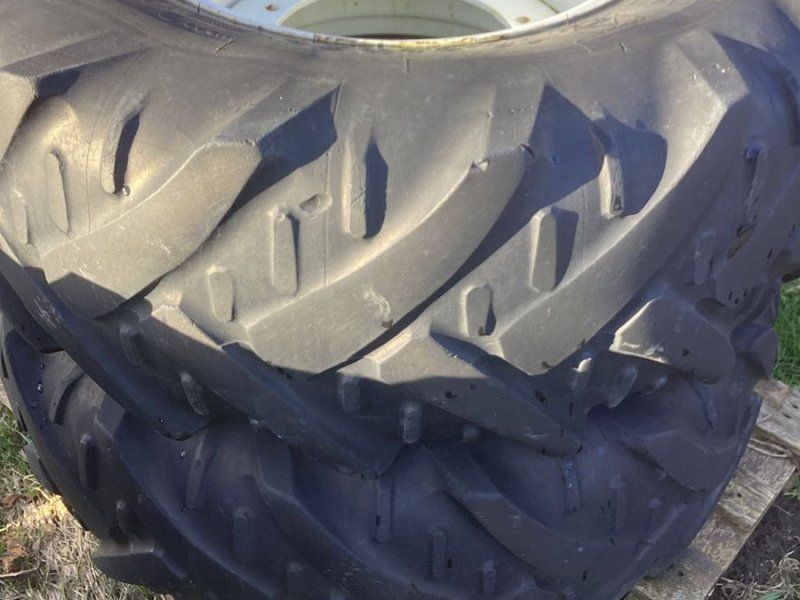 Kleber Kompletträder 14.9LR20