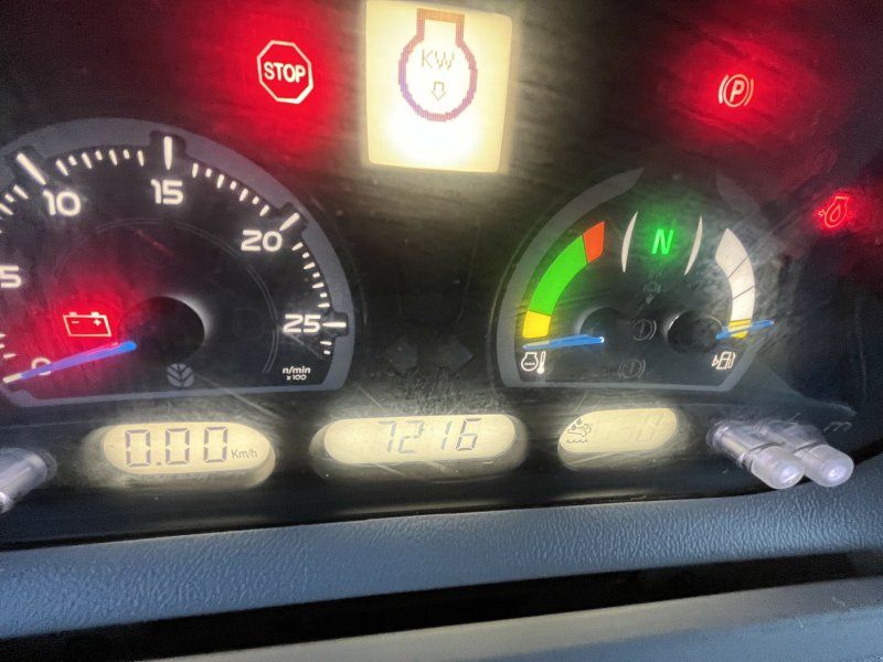 New Holland TRACTEUR NH T7.215 S