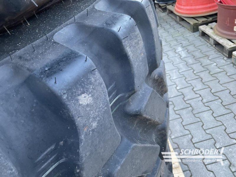 Dunlop 4X 405/70 R20