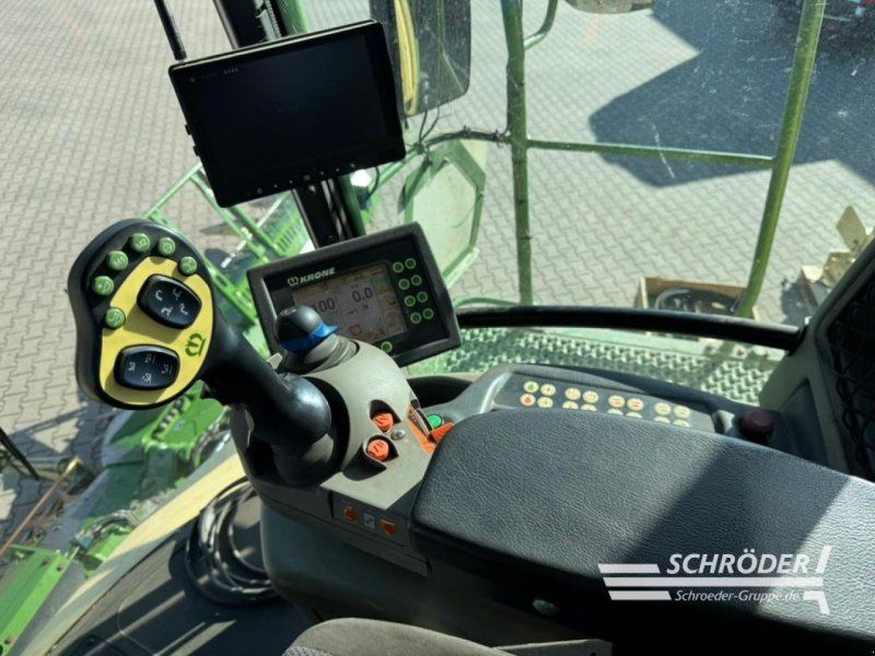 Krone BIG X 700 + EASYCOLLECT 903