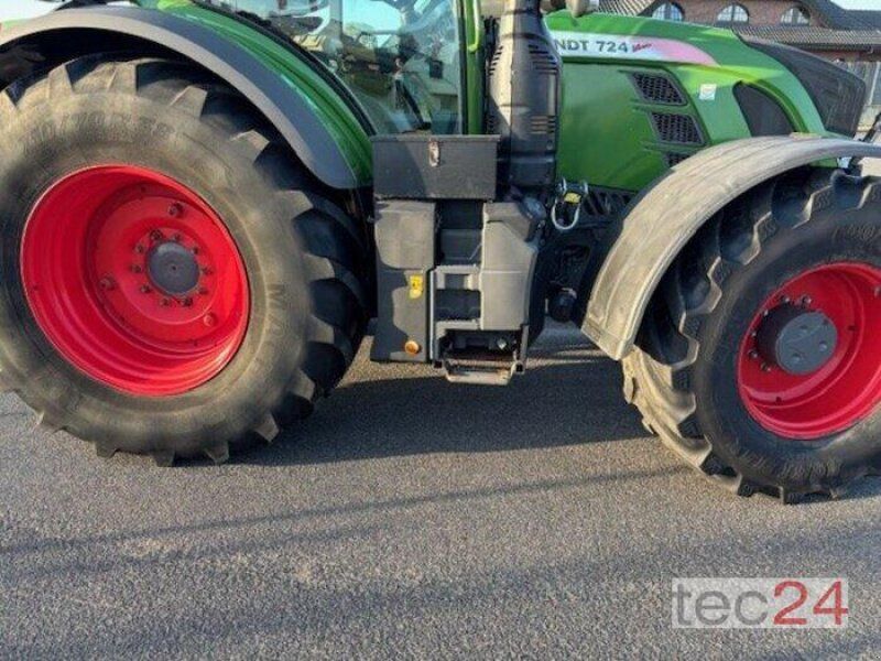 Fendt 724 S4 Profi Plus
