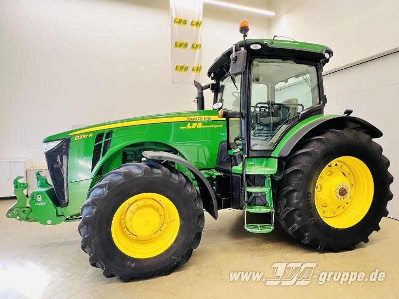 John Deere 8310R
