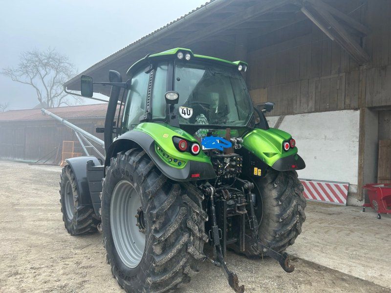 Deutz-Fahr 6180 P Farbe JAVAGRÜN