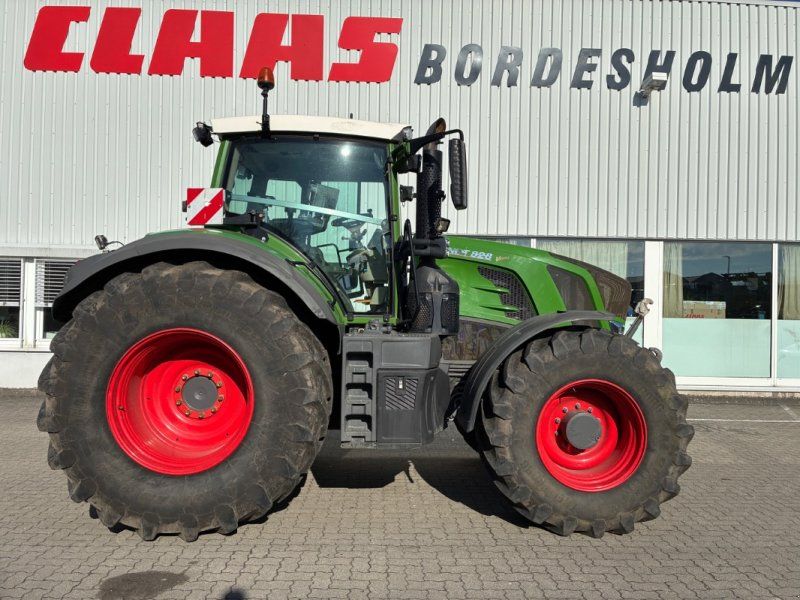Fendt 828 Vario S4 Profi Plus (RTK, Section Control)