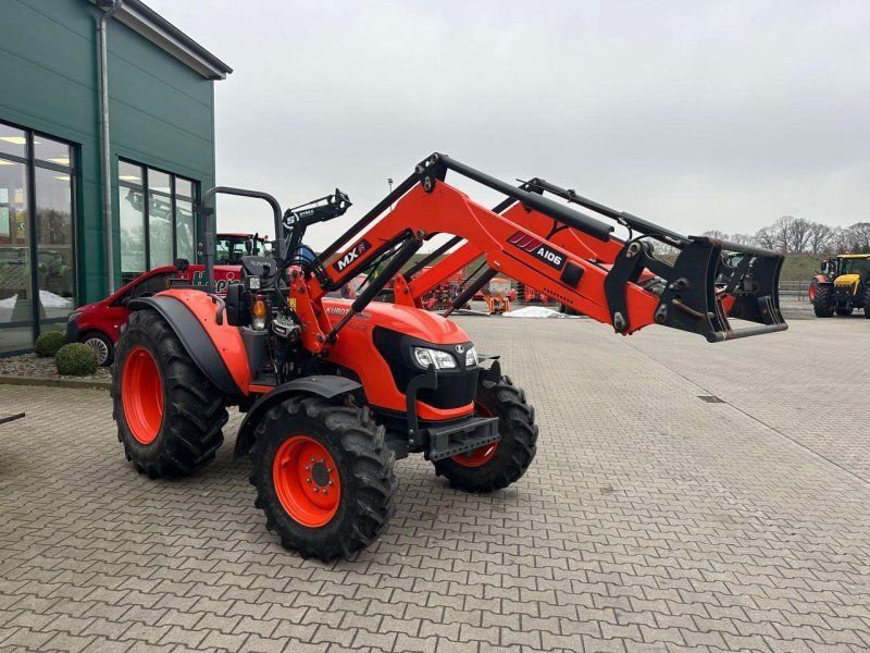 Kubota M4062