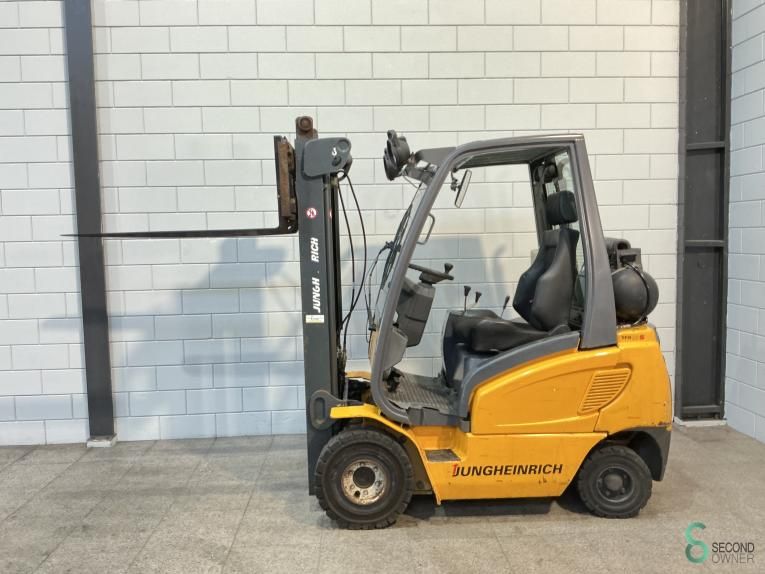 Heftrucks LPG Jungheinrich TFG 16 2001