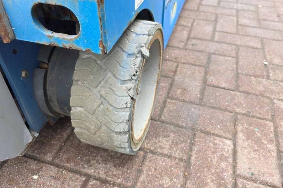 Genie GS1932 Electric, Working Height 7.8 m, 227kg Capac