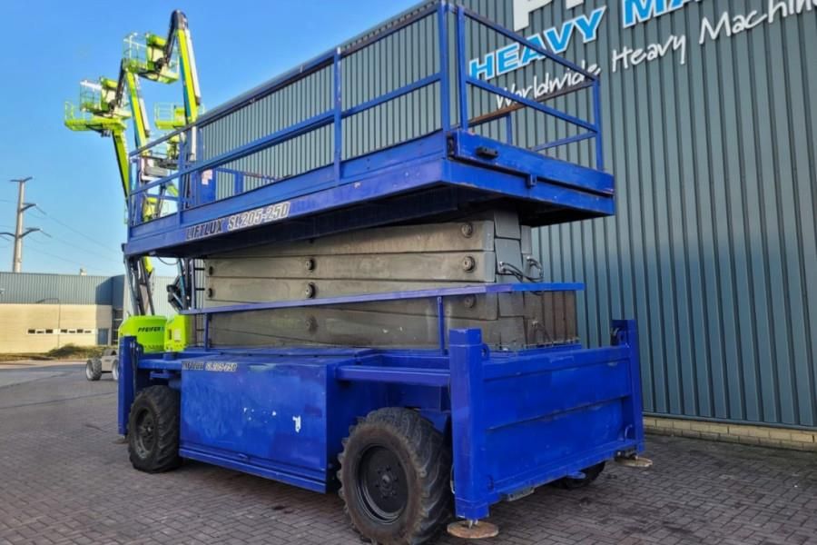 Liftlux SL205-25 D4WDS/P As-Is, Diesel, 4x4 Drive, Hydraul