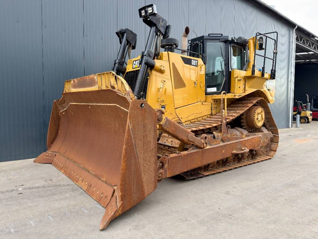 CAT D8T - CE - NEW RIPPER