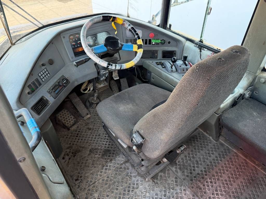 Volvo A40D - Tailgate / Heated Seat