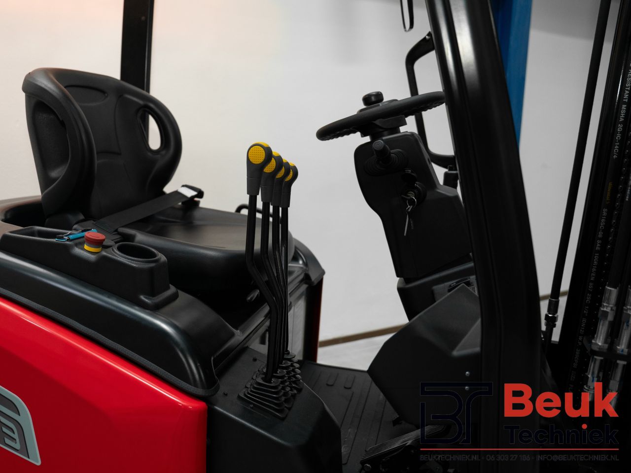 Solid Lift FE-16 elektrische heftruck 1.600 kg (1.6 ton)