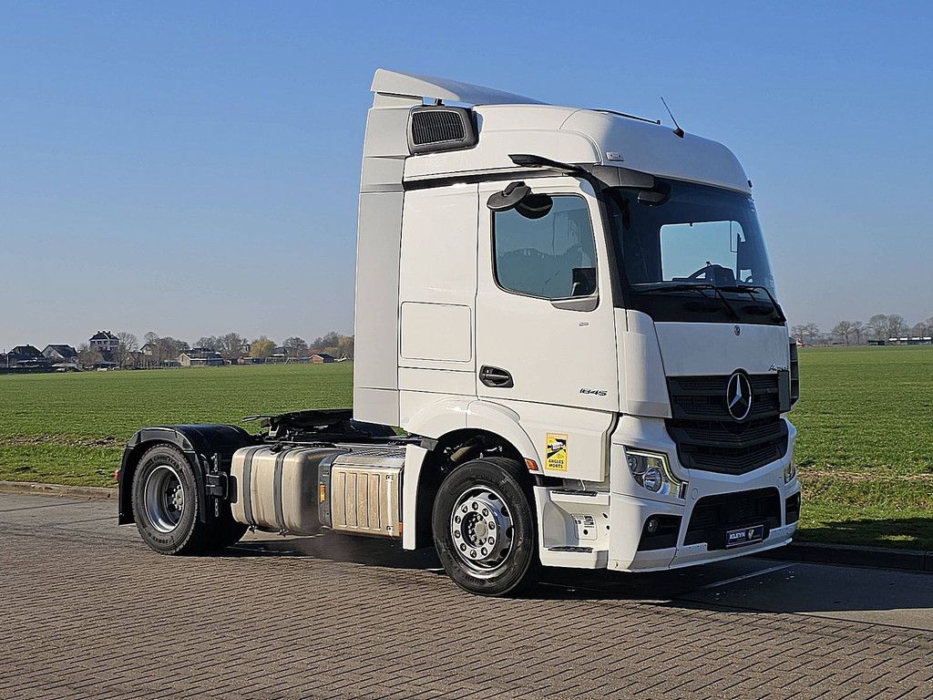 MERCEDES-BENZ ACTROS 1845 LS