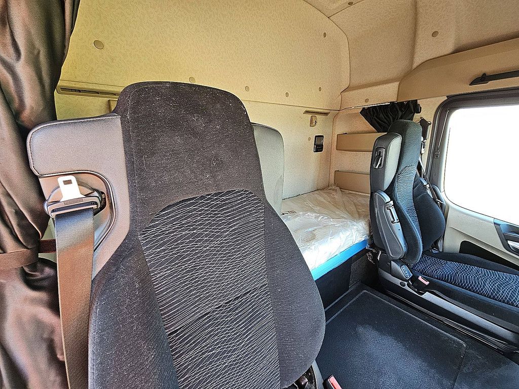 MERCEDES-BENZ ACTROS 1845 LS