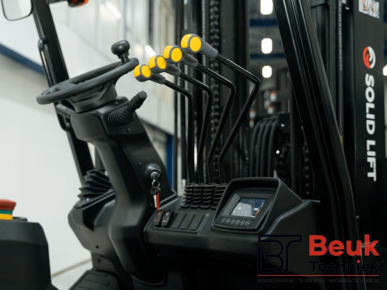 Solid Lift FL-30 elektrische heftruck 3.000 kg (3.0 ton)