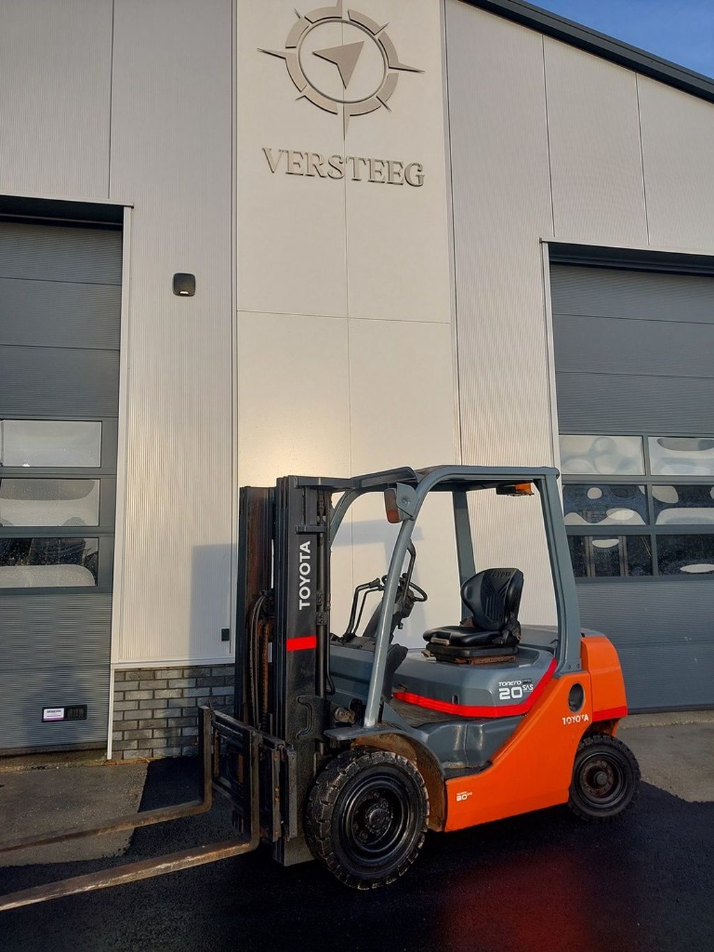 Toyota 2 ton diesel 2018!!!!