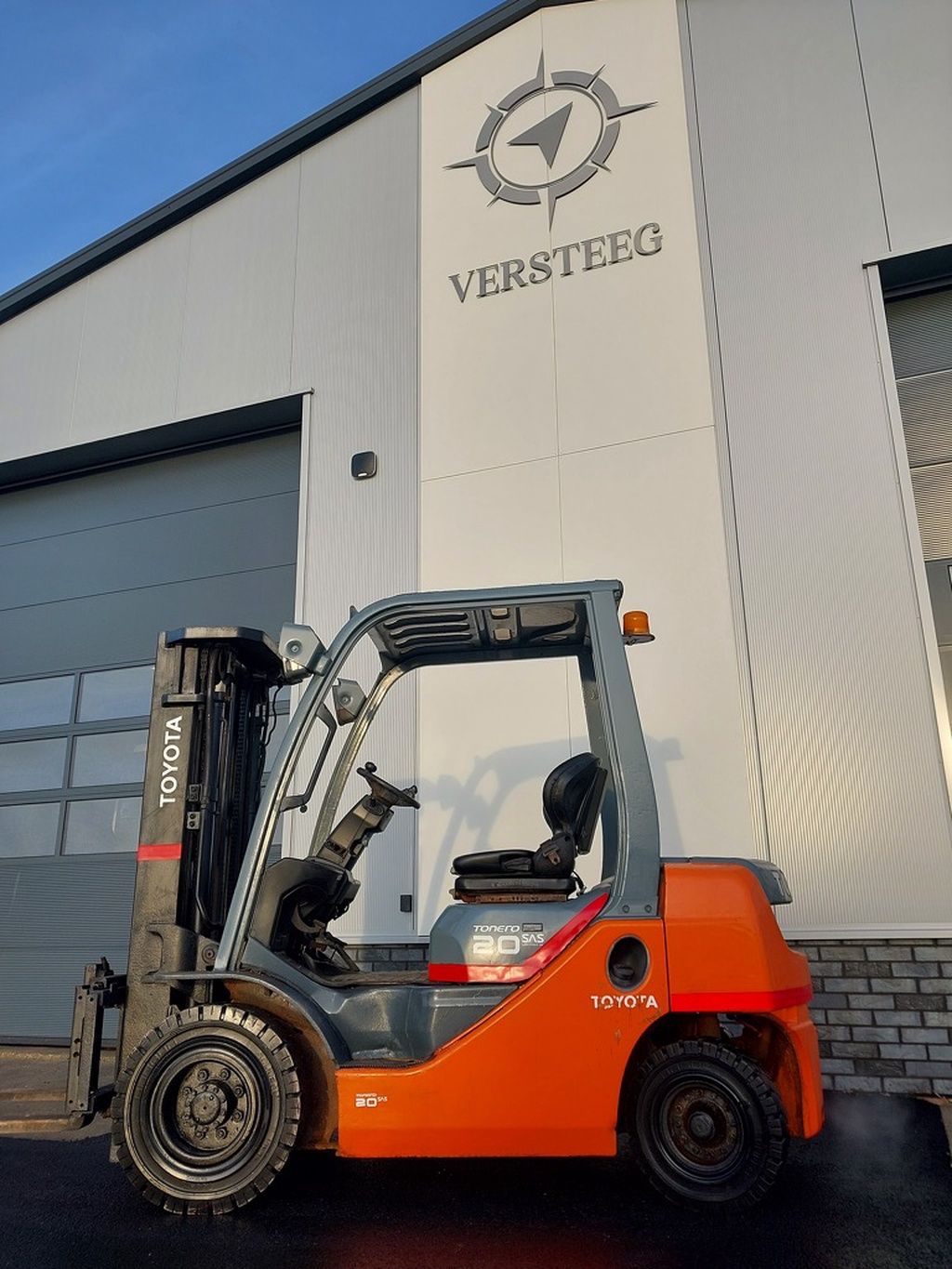 Toyota 2 ton diesel 2018!!!!